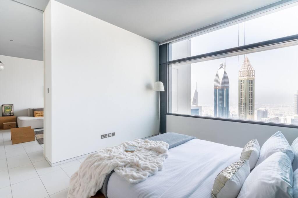 The Smart Concierge - Index Tower